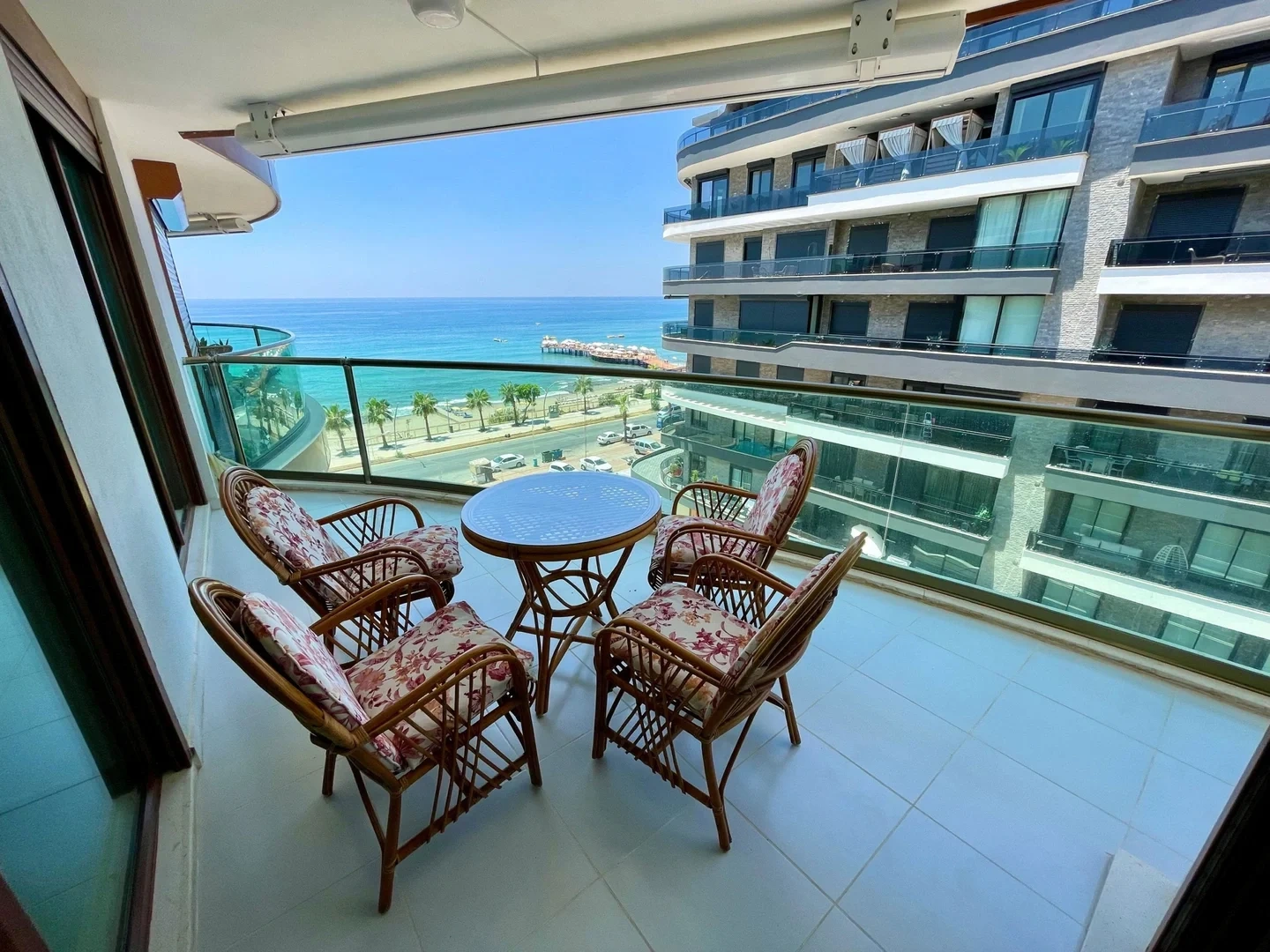 2 - verkauf wohnung direkt am wasser alanya antalya türkei