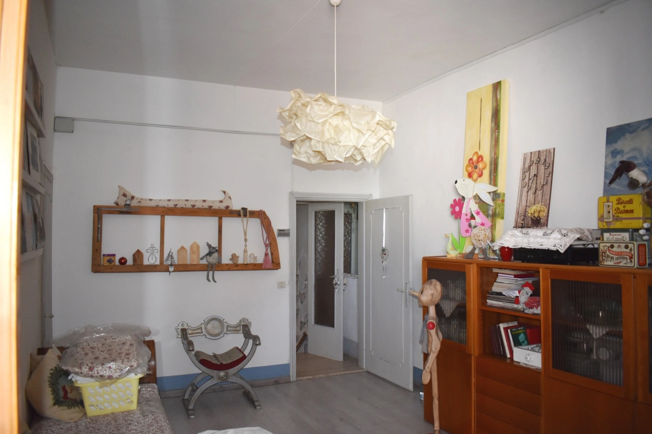 2 - venda apartamento gambassi terme toscana itália