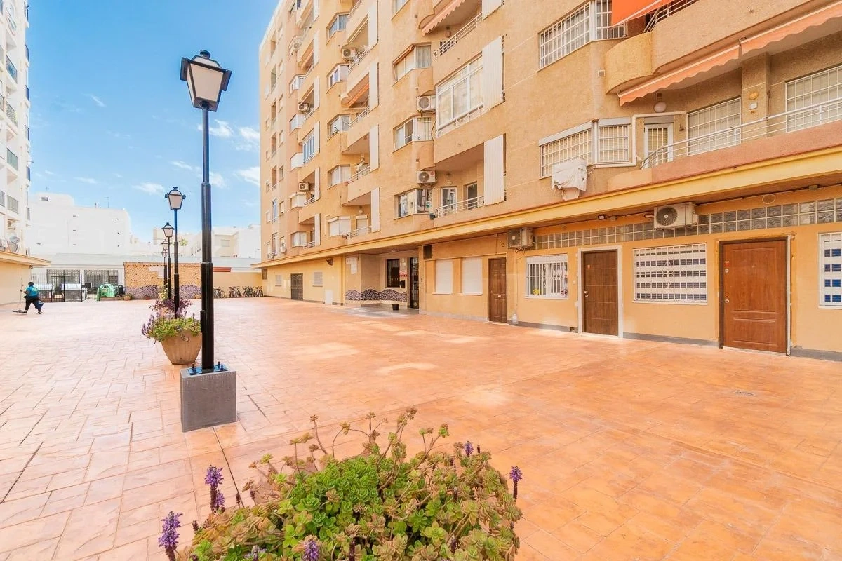 1 - verkoop appartement uitzicht op zee torrevieja - costa blanca valencian community spanje