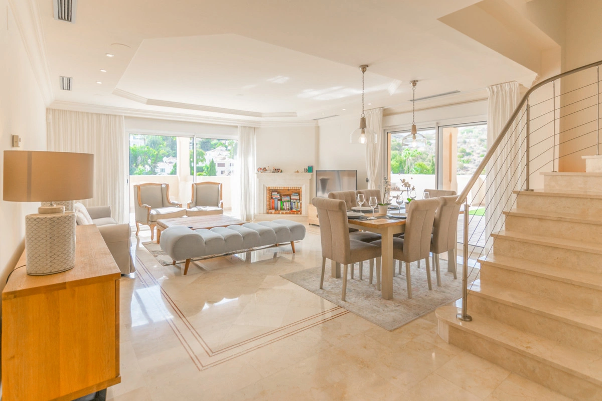 1 - verkoop appartement uitzicht op zee nueva andalucia andalusië spanje