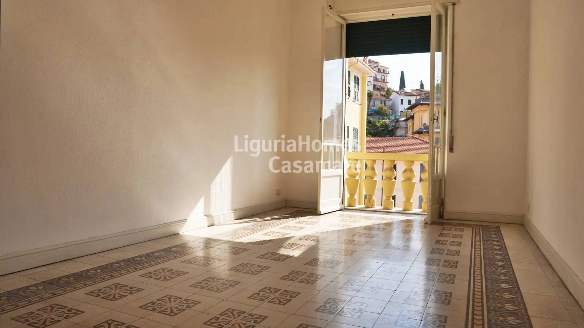 2 - venda apartamento imperia liguria itália