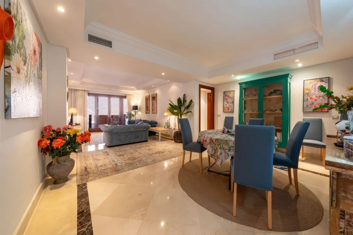 2 - verkoop appartement aan het water estepona - costa del sol andalusië spanje
