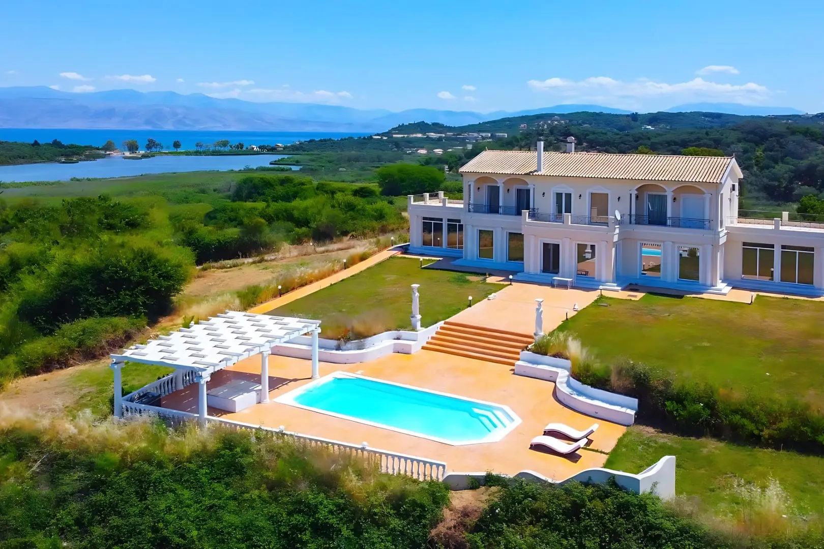 1 - vente maison corfu îles ioniennes grèce