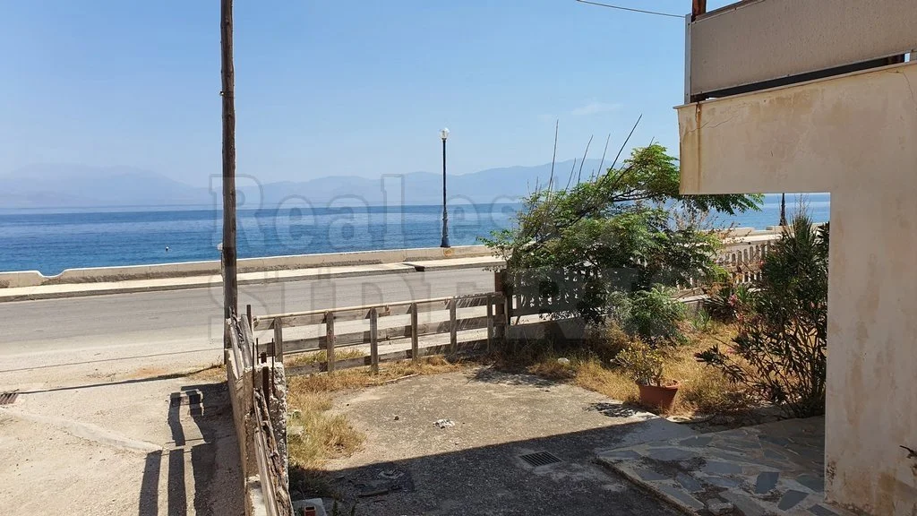 2 - waterfront house for sale in xylokastro-evrostini peloponnese greece