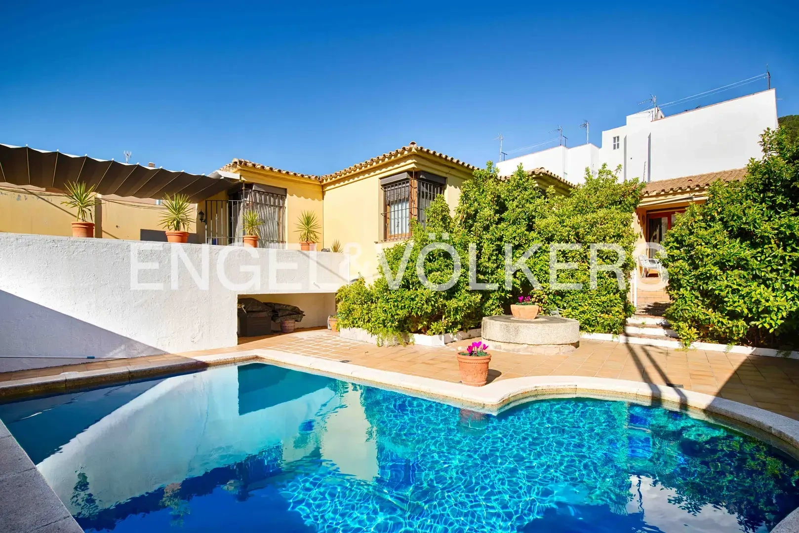 2 - vente maison plage à pied llança catalogne espagne