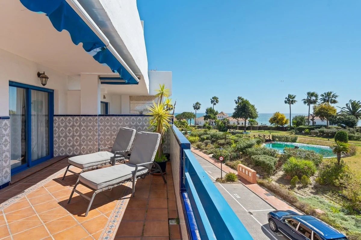1 - verkoop appartement uitzicht op zee la duquesa andalusië spanje