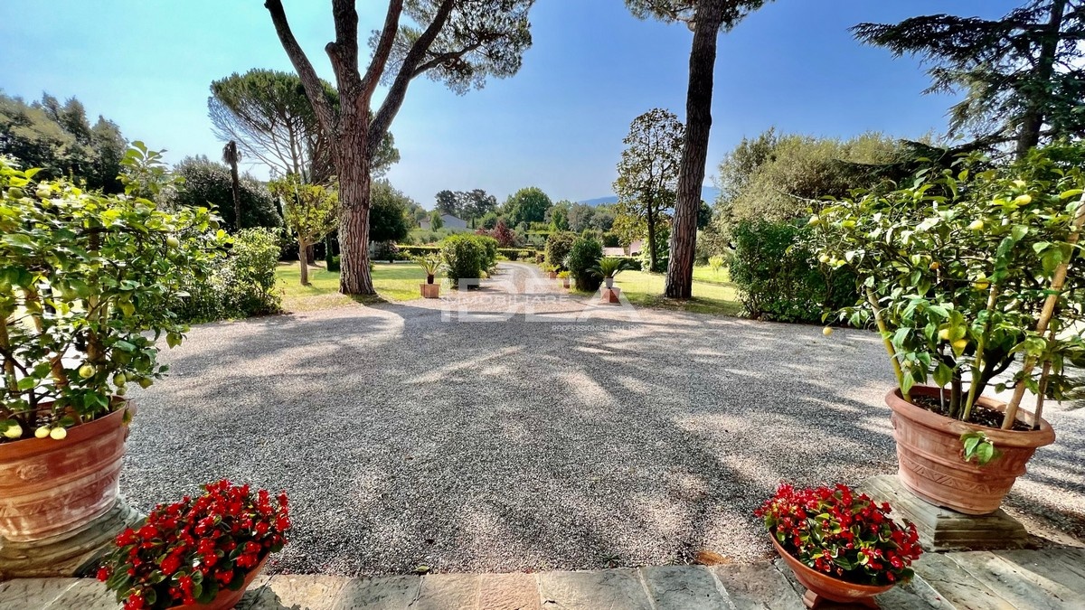 Casas y chalets en venta - Toscana | Meretdemeures.com, image size:1200x675