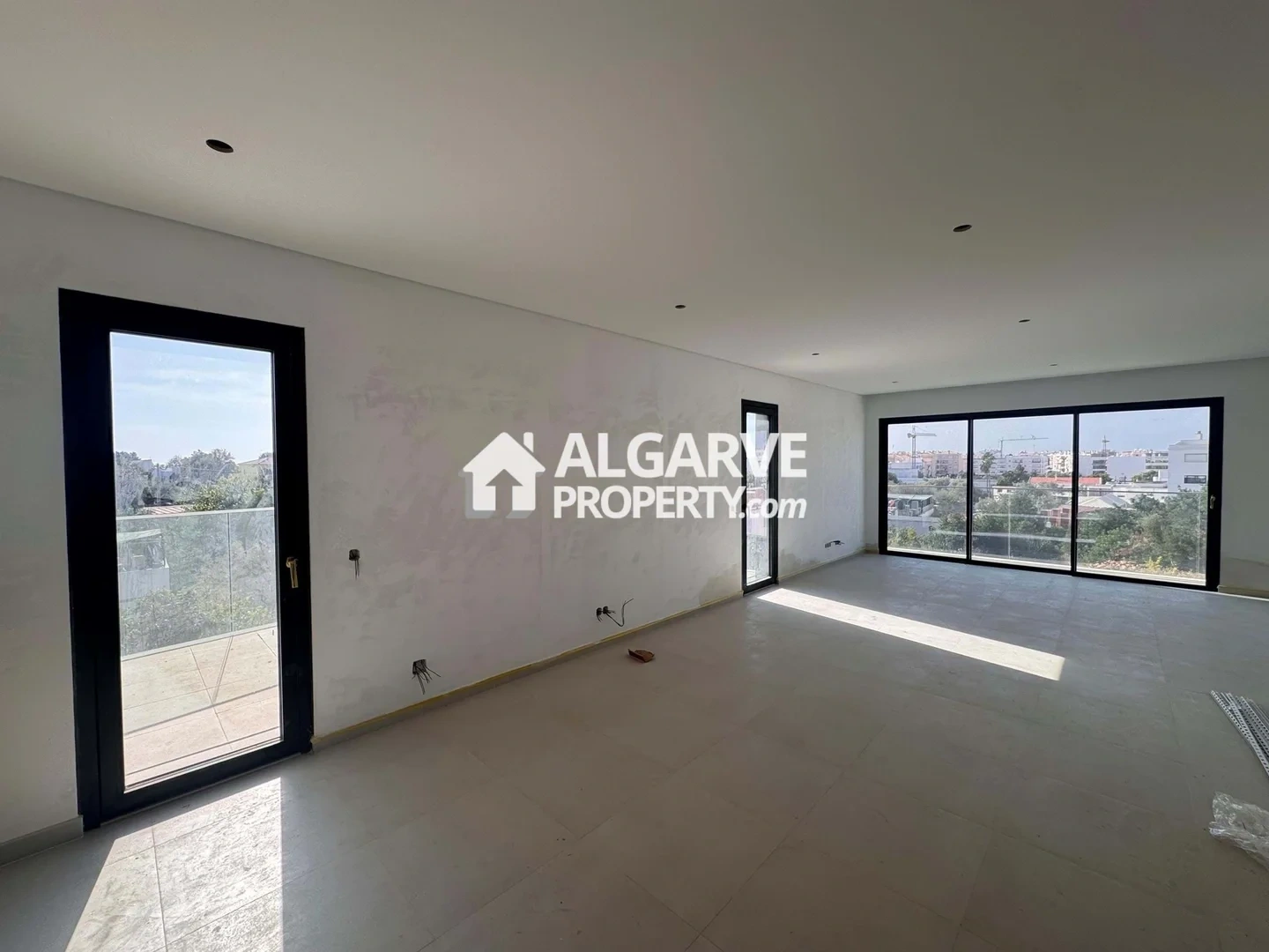 2 - venda apartamento almancil algarve portugal