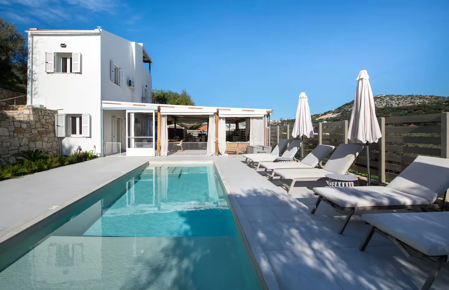 1 - vente maison plage à pied almyrída crète grèce