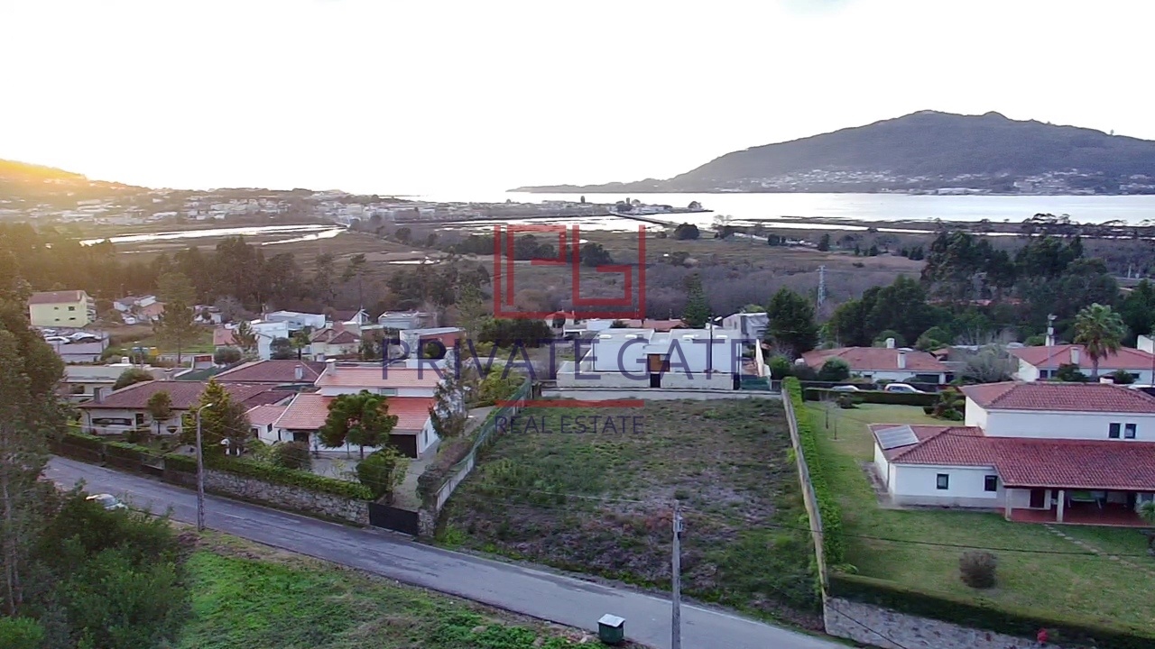 1 - vente terrain seixas région nord portugal