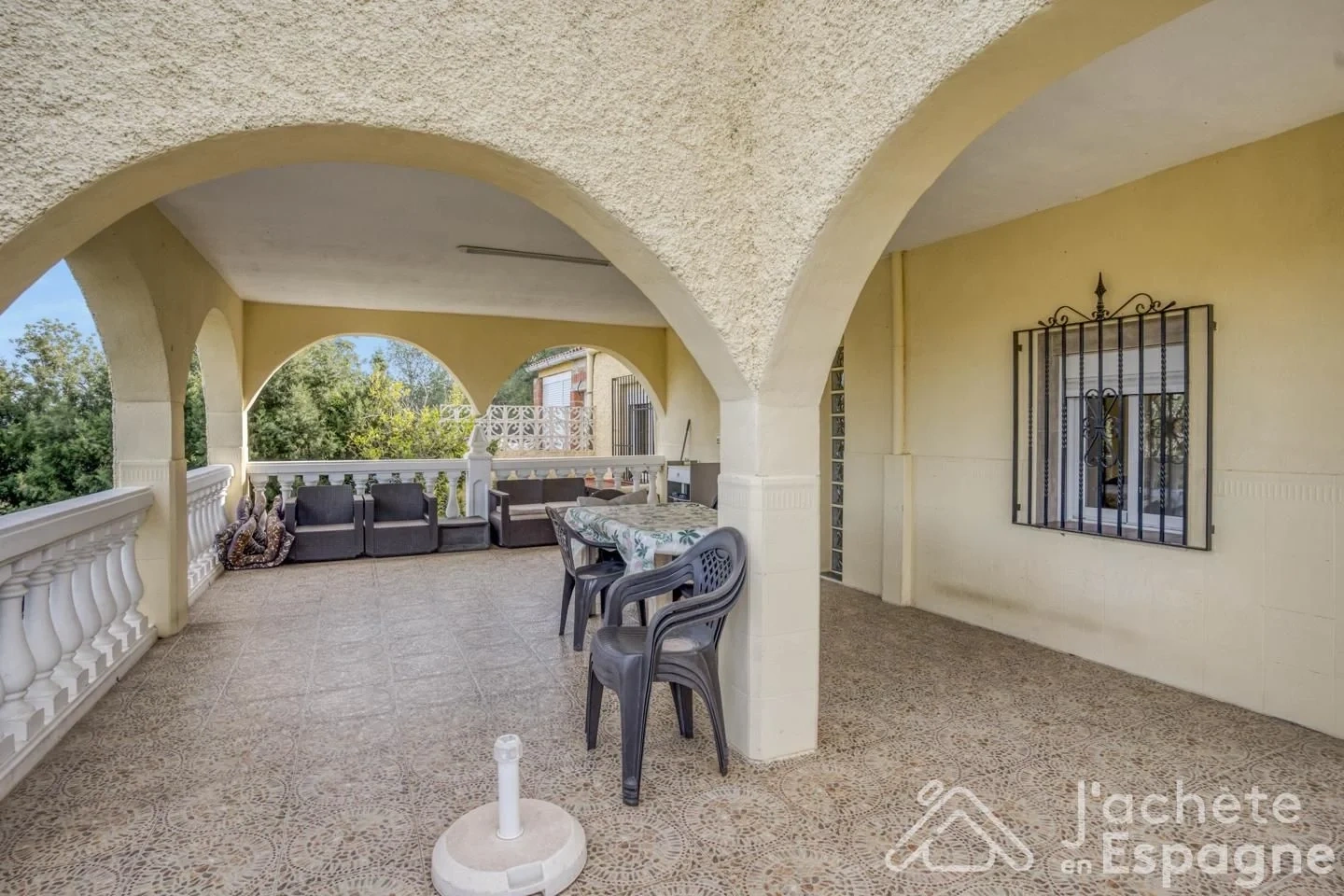 2 - verkauf haus montserrat valencia spanien