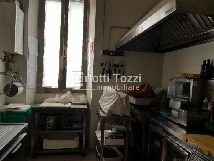 2 - vente commerce grosseto toscane italie