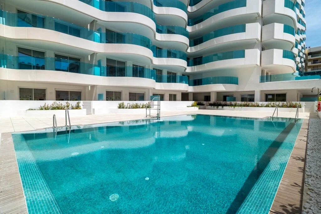 Apartamento con piscina