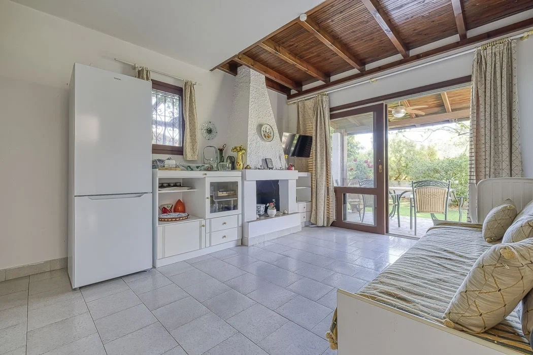 2 - vendita casa akti idras peloponneso grecia