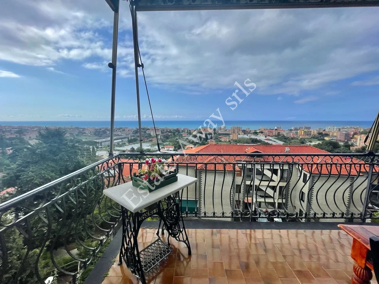 1 - продажа квартира вид моря vallecrosia лигурия италия