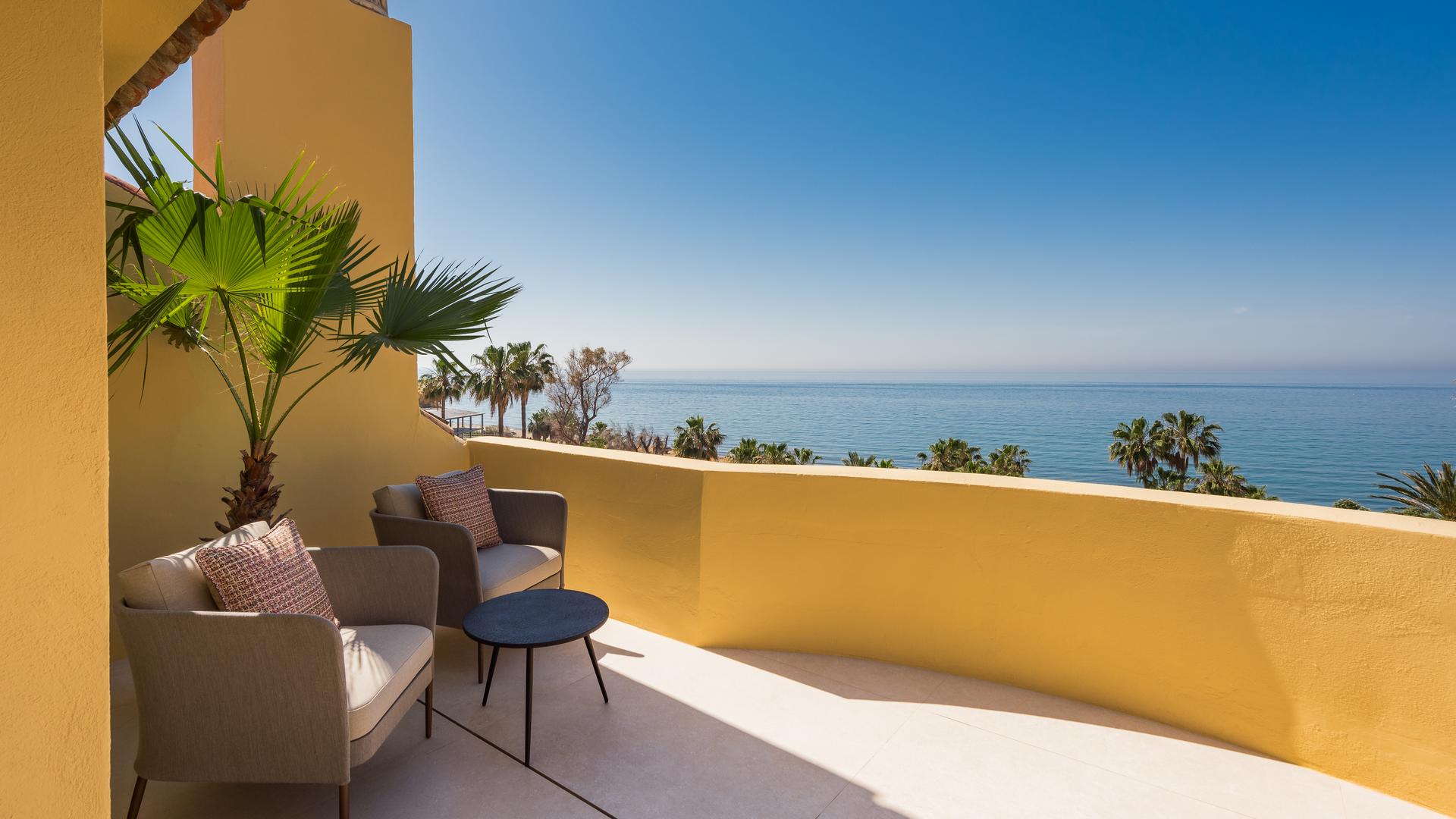 2 - verkauf wohnung direkt am wasser marbella - costa del sol andalusien spanien