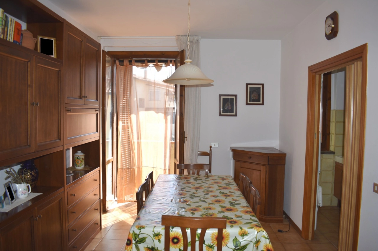 2 - venda apartamento gambassi terme toscana itália