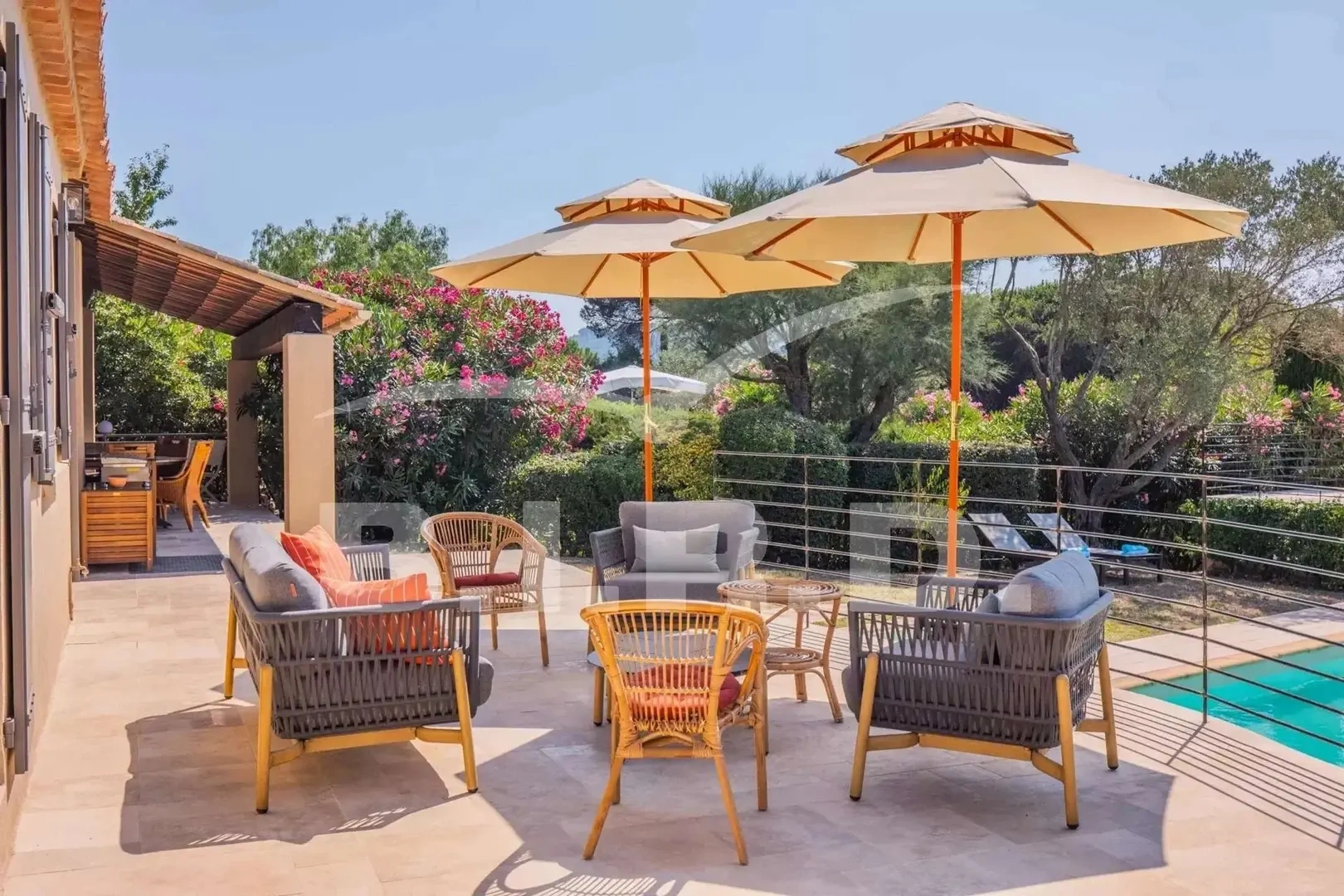 2 - affitto vacanze casa gassin var francia