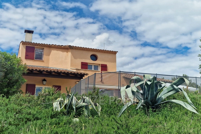 Casa con piscina