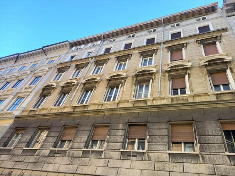 1 - vendita appartamento trieste friuli-venezia giulia italia