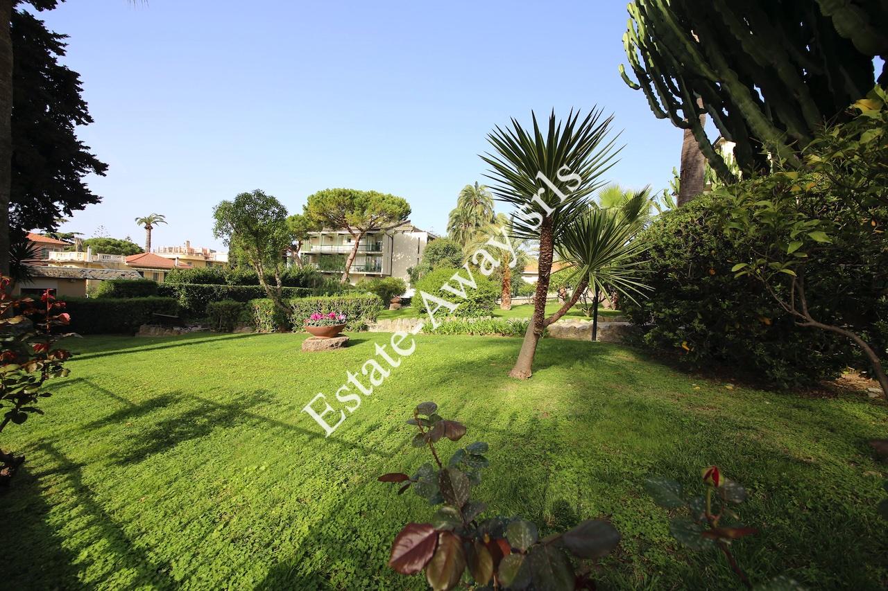 2 - venda apartamento a praia ao pé bordighera liguria itália