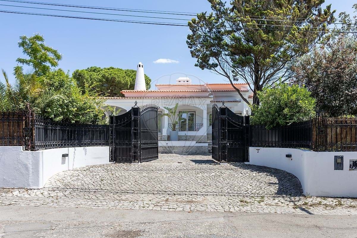 1 - estate for sale in palmela lisbon region portugal