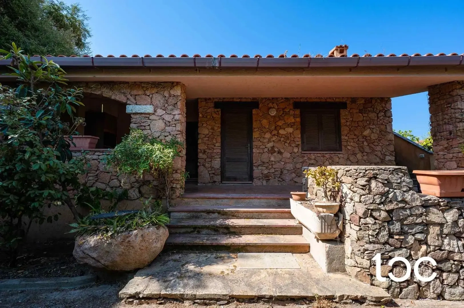 1 - villa for sale in san teodoro sardinia italy