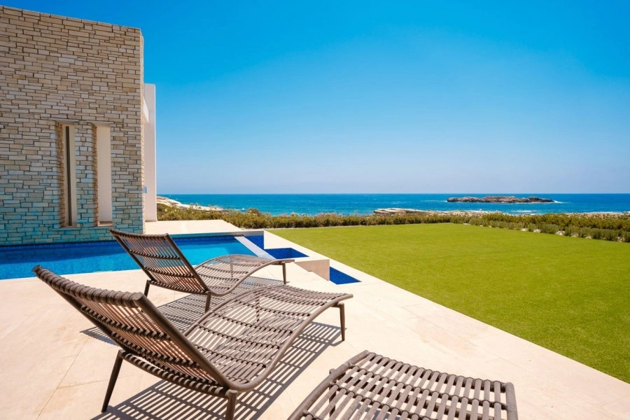 1 - vente villa pieds dans l'eau paphos paphos chypre