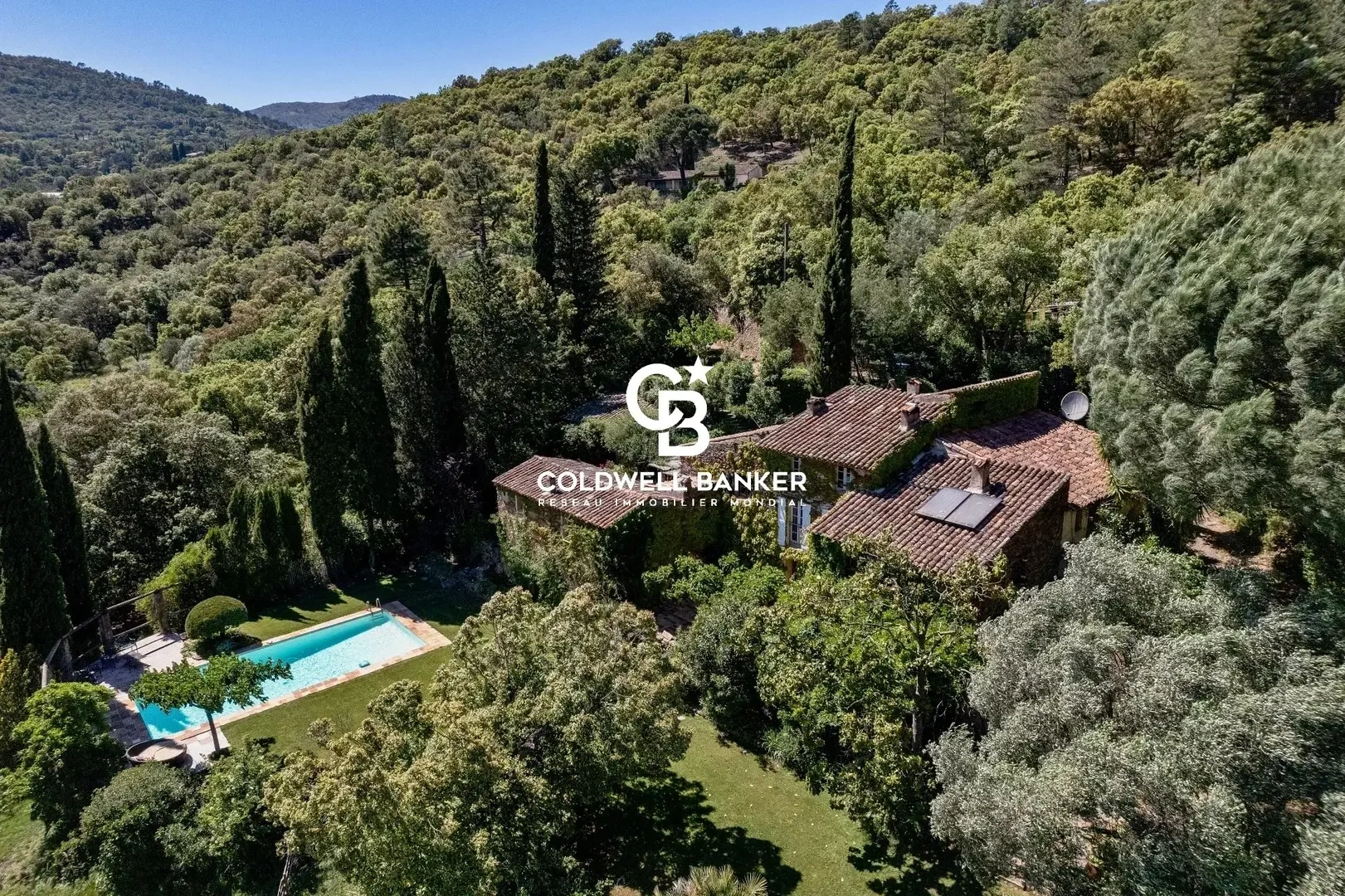 2 - vendita casa grimaud var francia