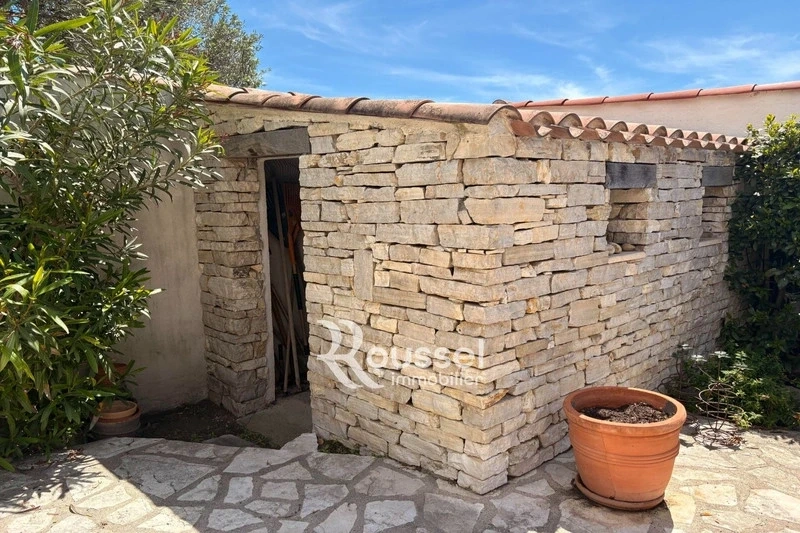 2 - venta casa poussan hérault francia