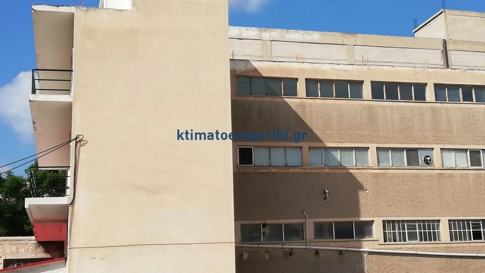 2 - продажа коммерция nikaia-agios ioannis rentis аттика греция