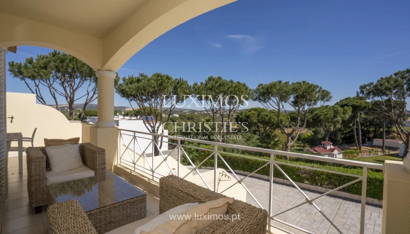 4 bedroom house with swimming pool