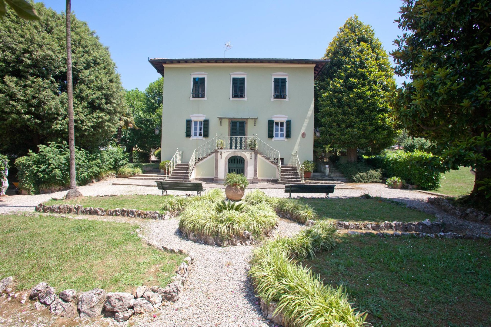 1 - verkoop villa lucca tuscany italië