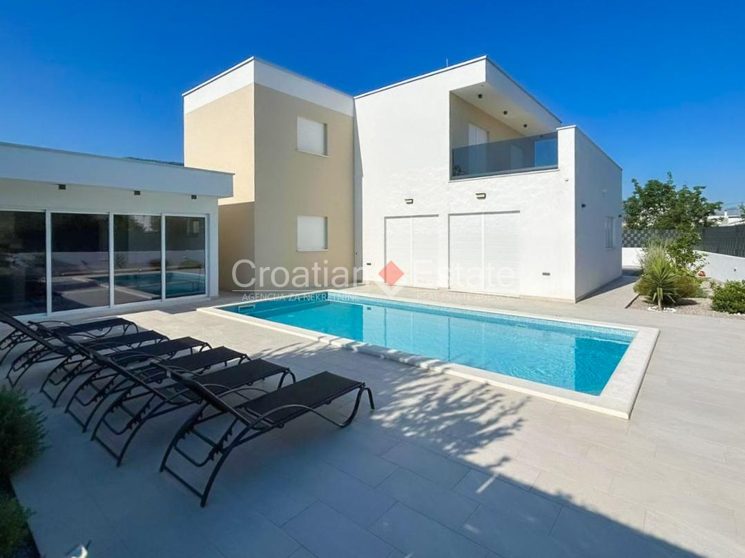 2 - venda casa kaštela split-dalmácia croácia