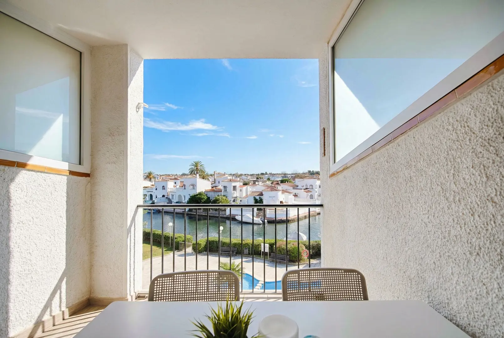 2 - venta apartamento empuriabrava cataluña españa