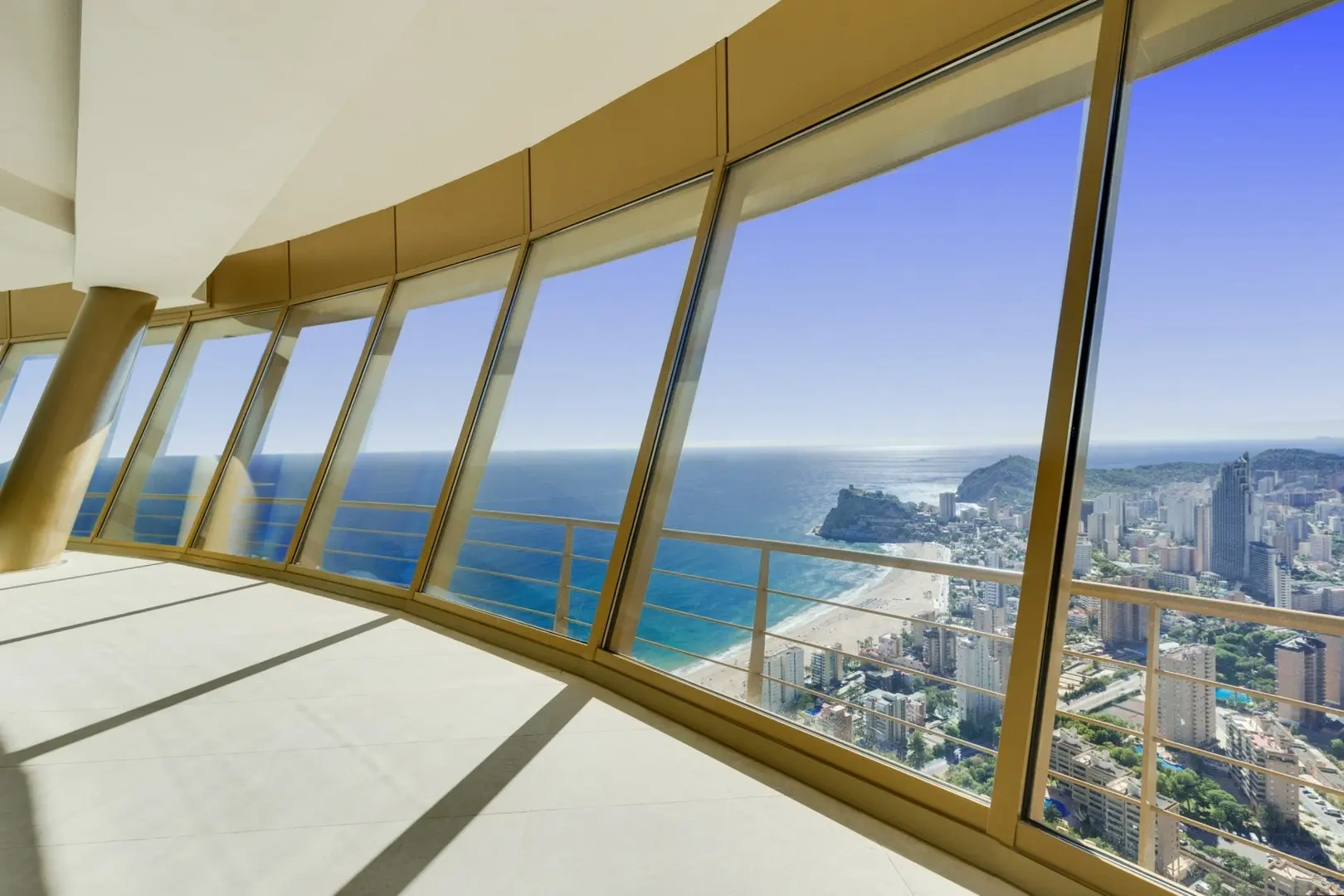 1 - vente appartement pieds dans l'eau benidorm - costa blanca communauté valencienne espagne