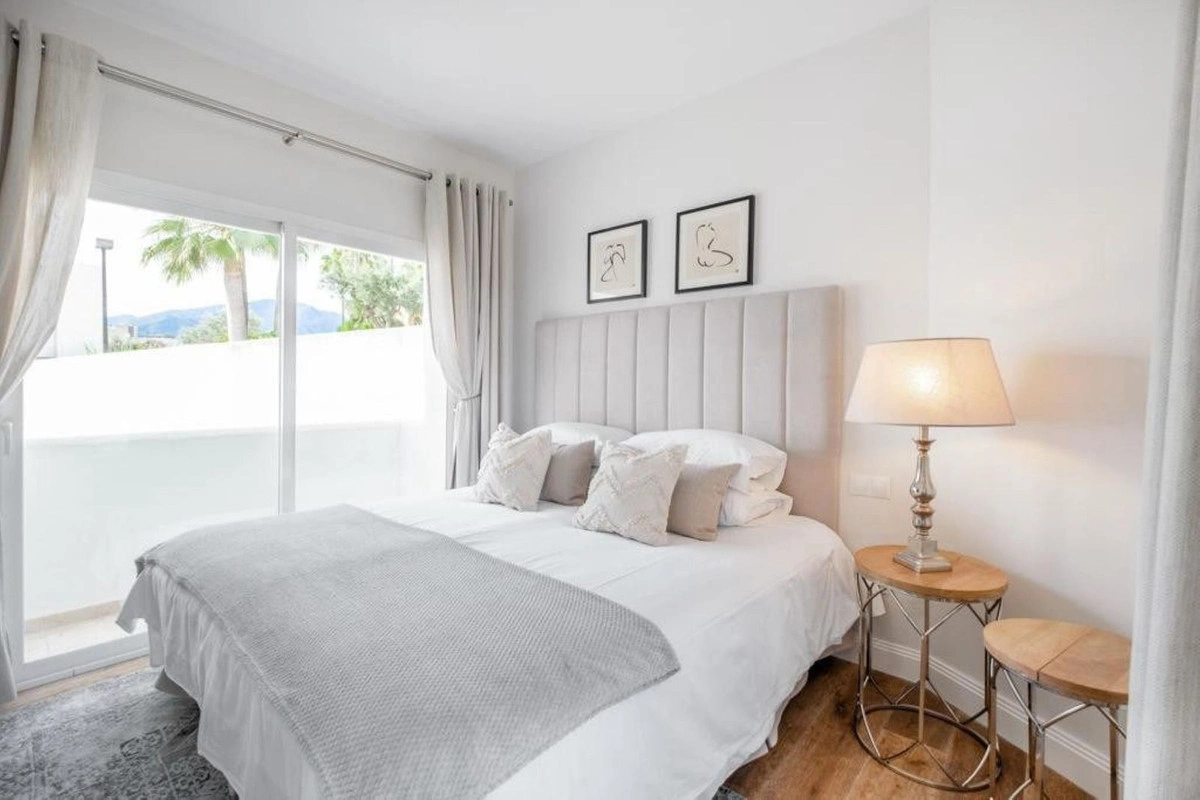 2 - venta casa istan andalucía españa