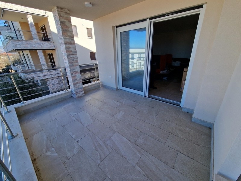 2 - vendita appartamento vista mare njivice litoraneo-montana croazia