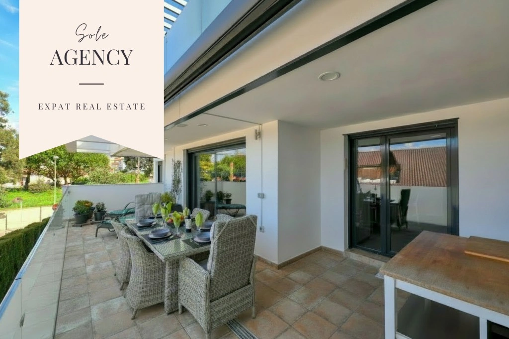 1 - venta apartamento a pie de playa caleta de velez andalucía españa
