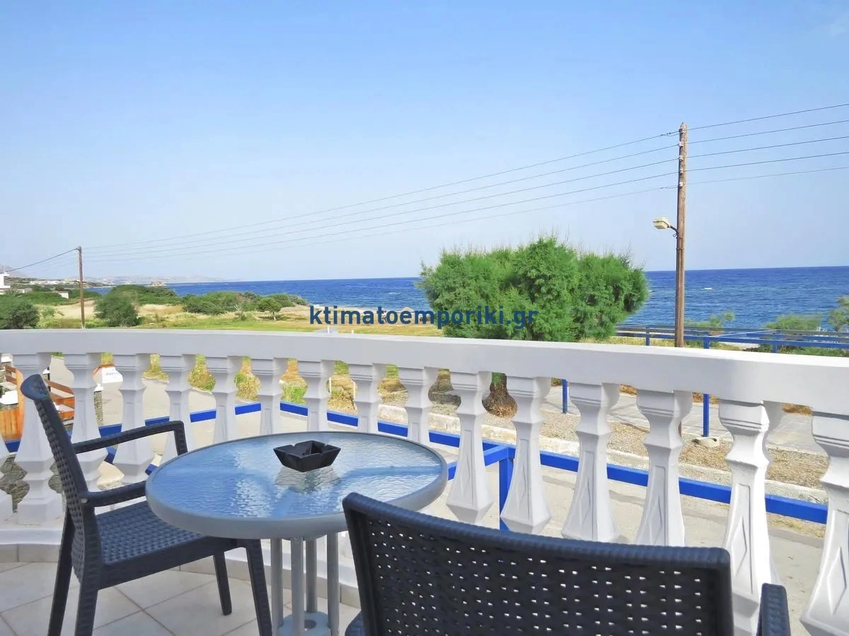 2 - vente commerce pieds dans l'eau rhodes egée méridionale grèce