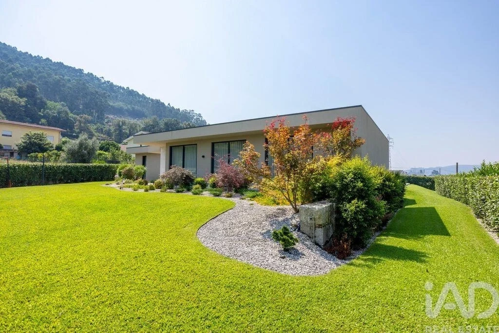 2 - villa for sale in santo tirso north region portugal