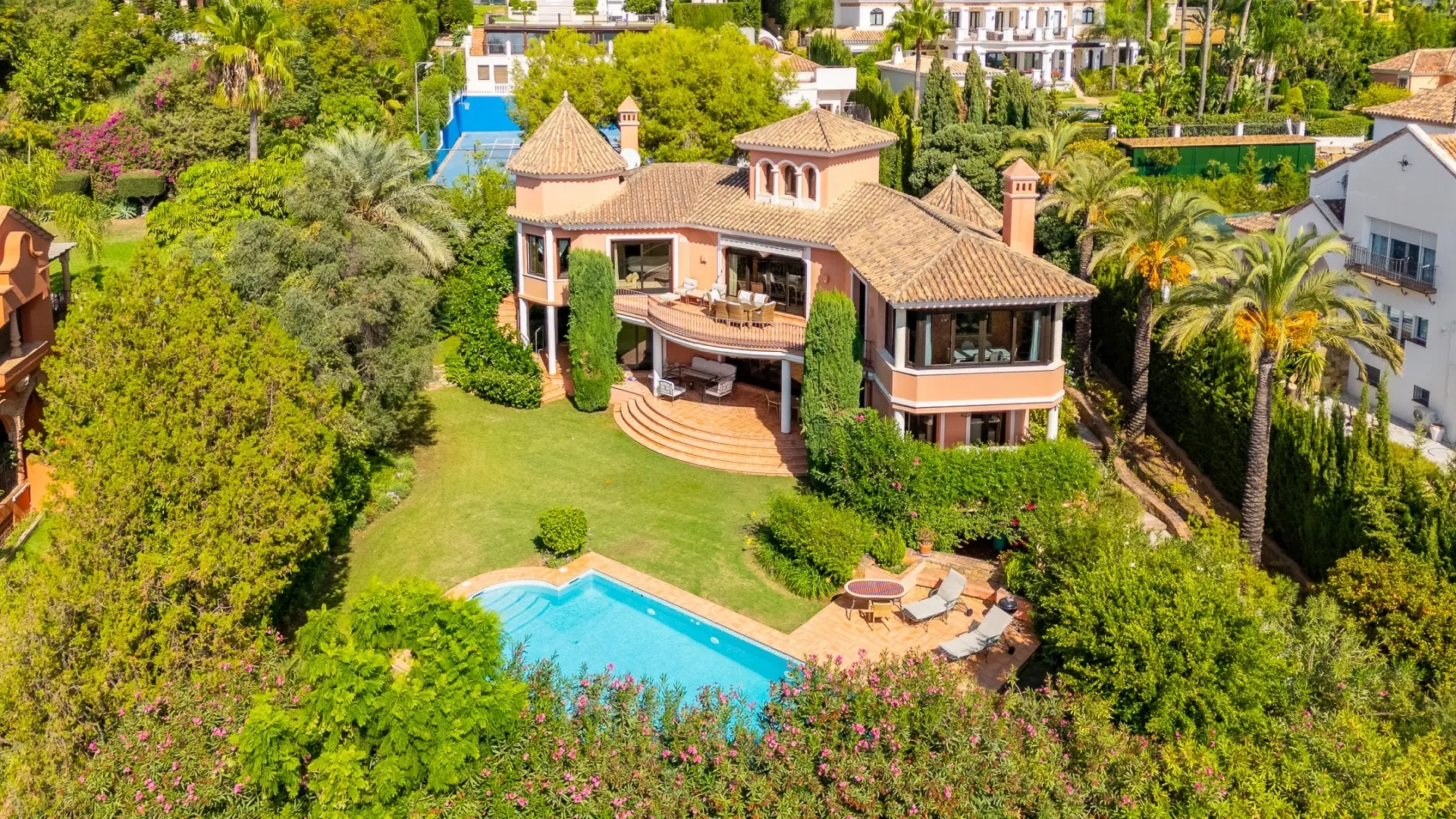 Casa vista mare con piscina