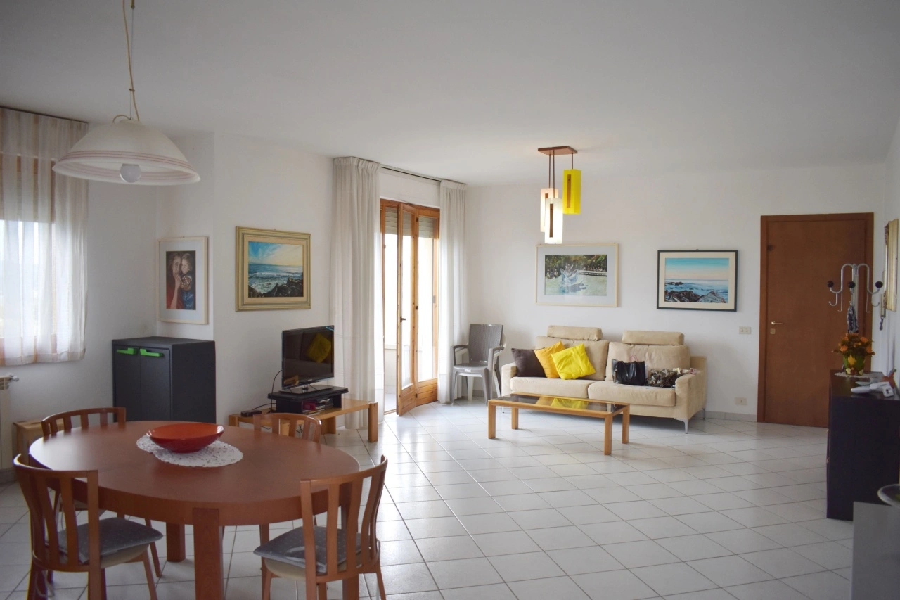 1 - venda apartamento gambassi terme toscana itália