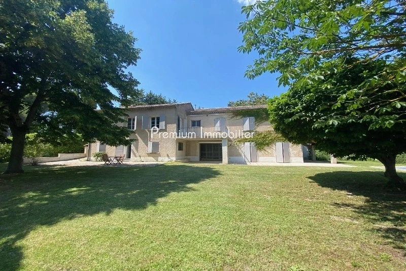 1 - venda villa aix-en-provence bouches-du-rhône frança
