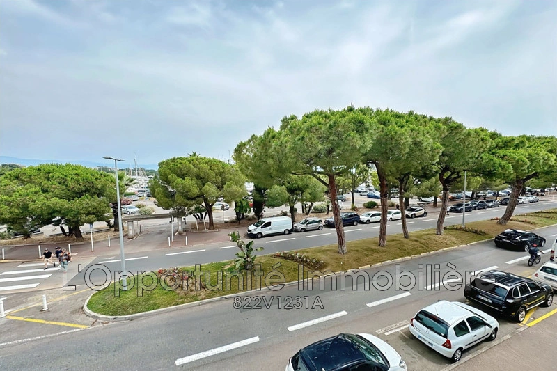 Apartamento vista al mar con piscina