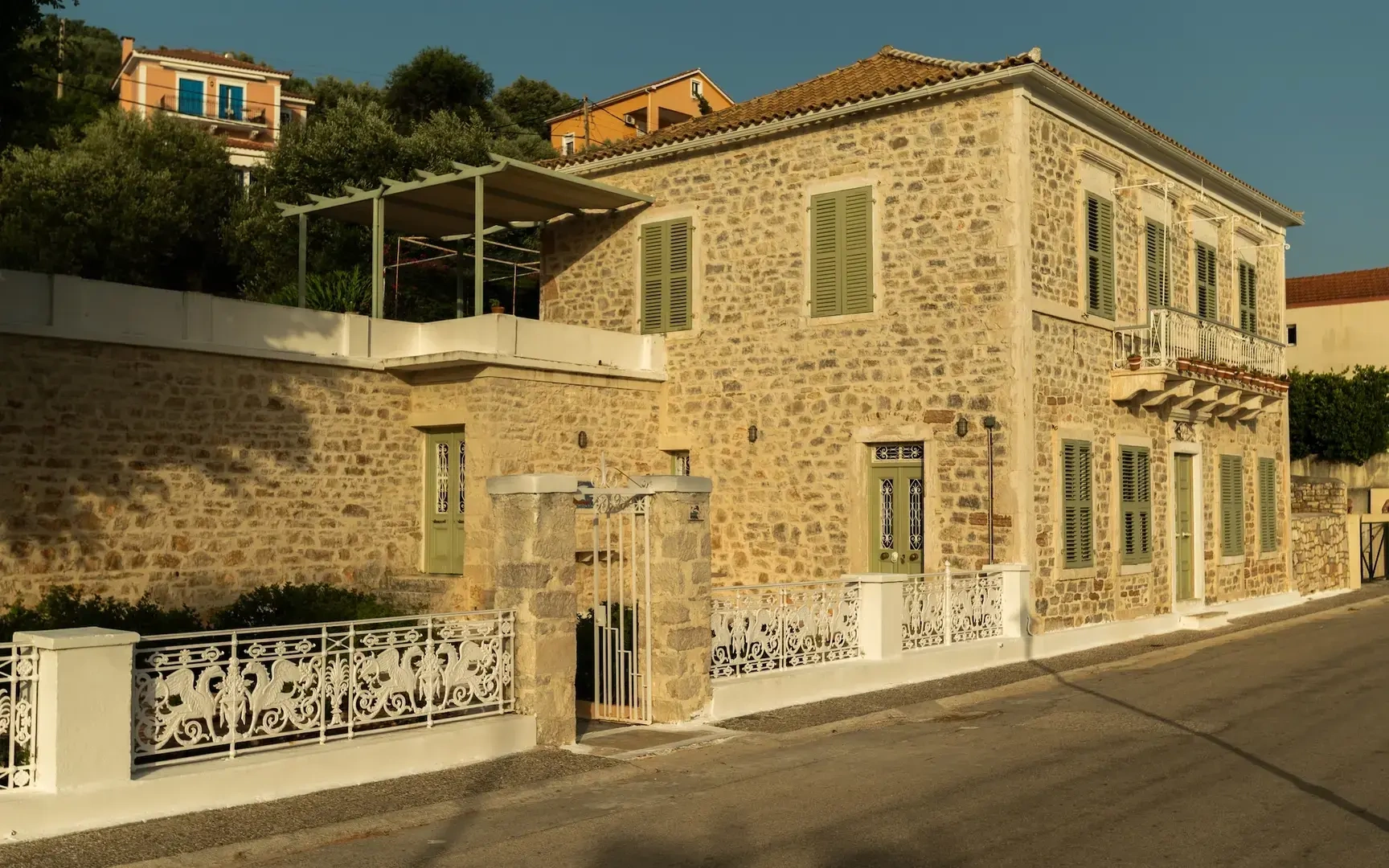 1 - vente propriété pieds dans l'eau ithaca island îles ioniennes grèce