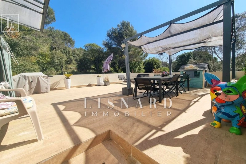 Apartamento con terraza