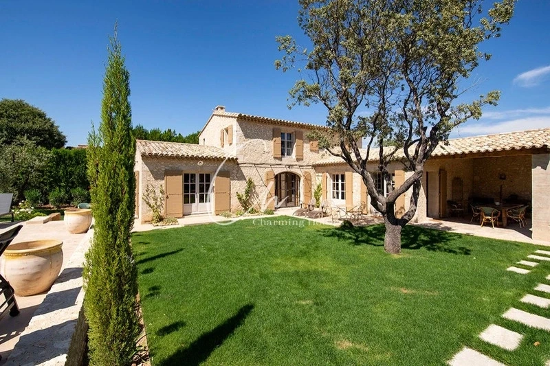 1 - verkauf haus eygalières bouches-du-rhône frankreich