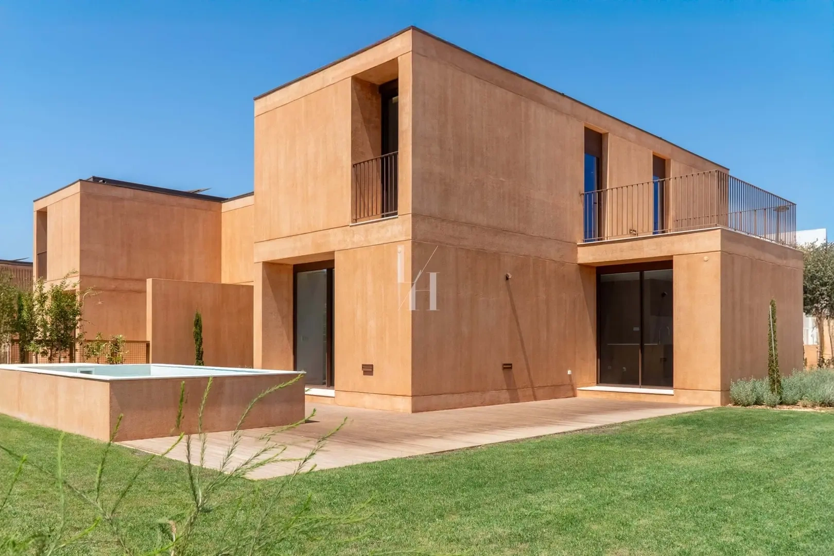 2 - house for sale in quarteira algarve portugal