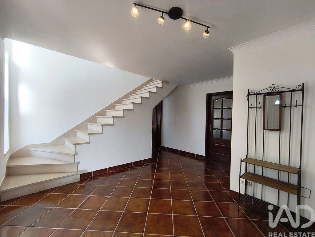 2 - villa for sale in almalaguês centro region portugal